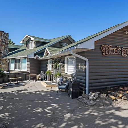 مدينة رابيد Black Forest Inn Bed & Breakfast المظهر الخارجي الصورة
