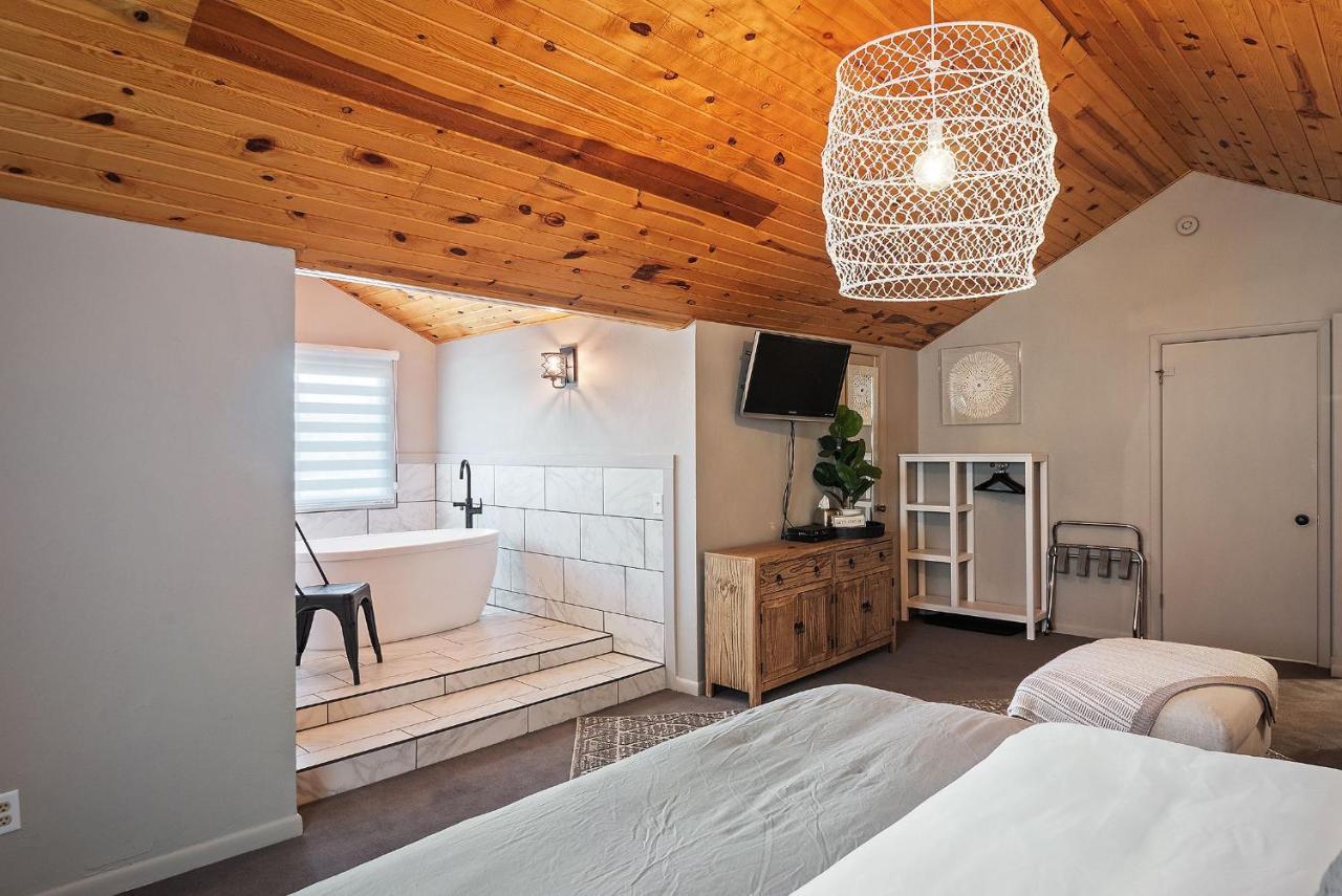 مدينة رابيد Black Forest Inn Bed & Breakfast المظهر الخارجي الصورة